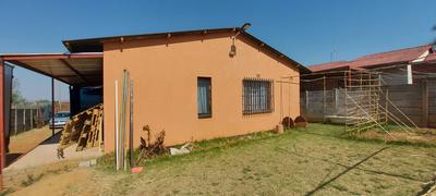 House For Sale in Kocksoord, Randfontein