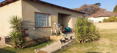 House For Sale in Homelake, Randfontein
