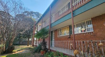 Apartment / Flat For Sale in Greenhills, Randfontein