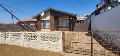 House For Sale in Moroka, Soweto