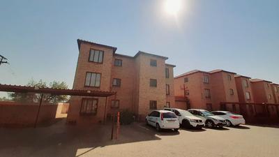 Apartment / Flat For Sale in Greenhills Ext 3, Greenhills, Randfontein