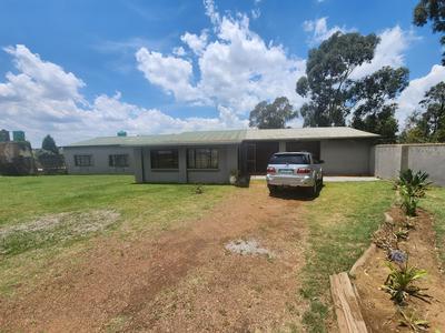 House For Sale in Hillside, Randfontein