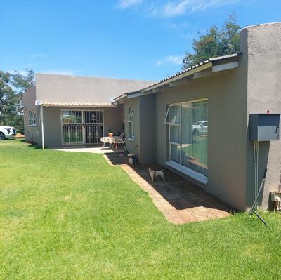House For Sale in Dancornia, Randfontein
