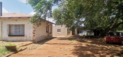 House For Sale in Pelzvale Ah, Randfontein